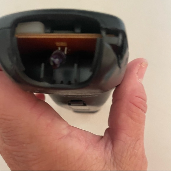 Black Remote Control - Picture 6 of 6